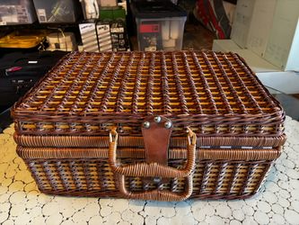 Vintage wicker picnic basket