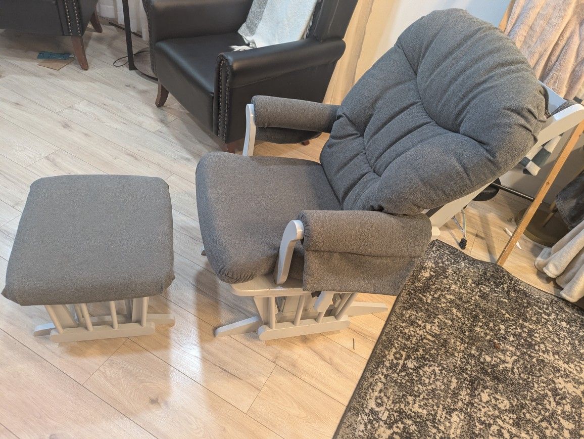 Luxury High Back Nursery Glider/Recliner