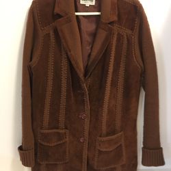 Stitch’ N Style women’s genuine leather size Large, lining 100% Nylon Taffeta/ Knit is 100% Acrylic made in Korea. Heavy duty warm winter Coat. NOTE* 