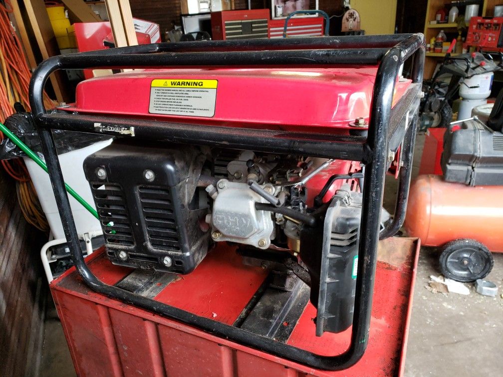 KINGCRAFT GENERATOR MODEL 6915 2500 WATTS 120V AC 15 AMP 12V DC for