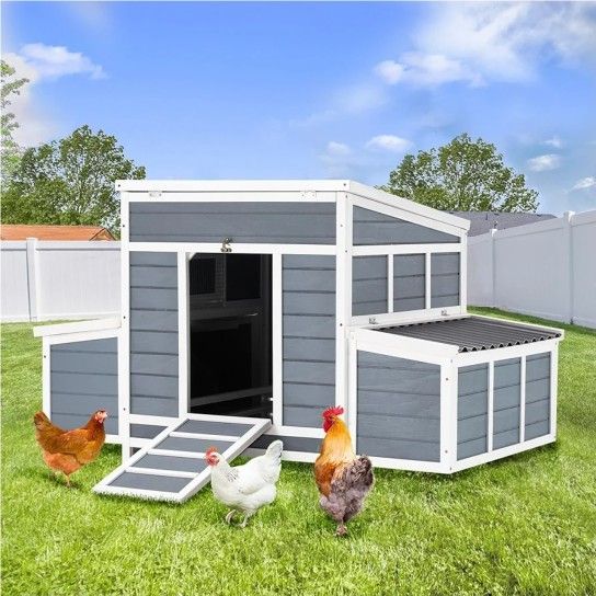 CHICKEN COOP/ BUNNY HOUSE/ DOG HOUSE