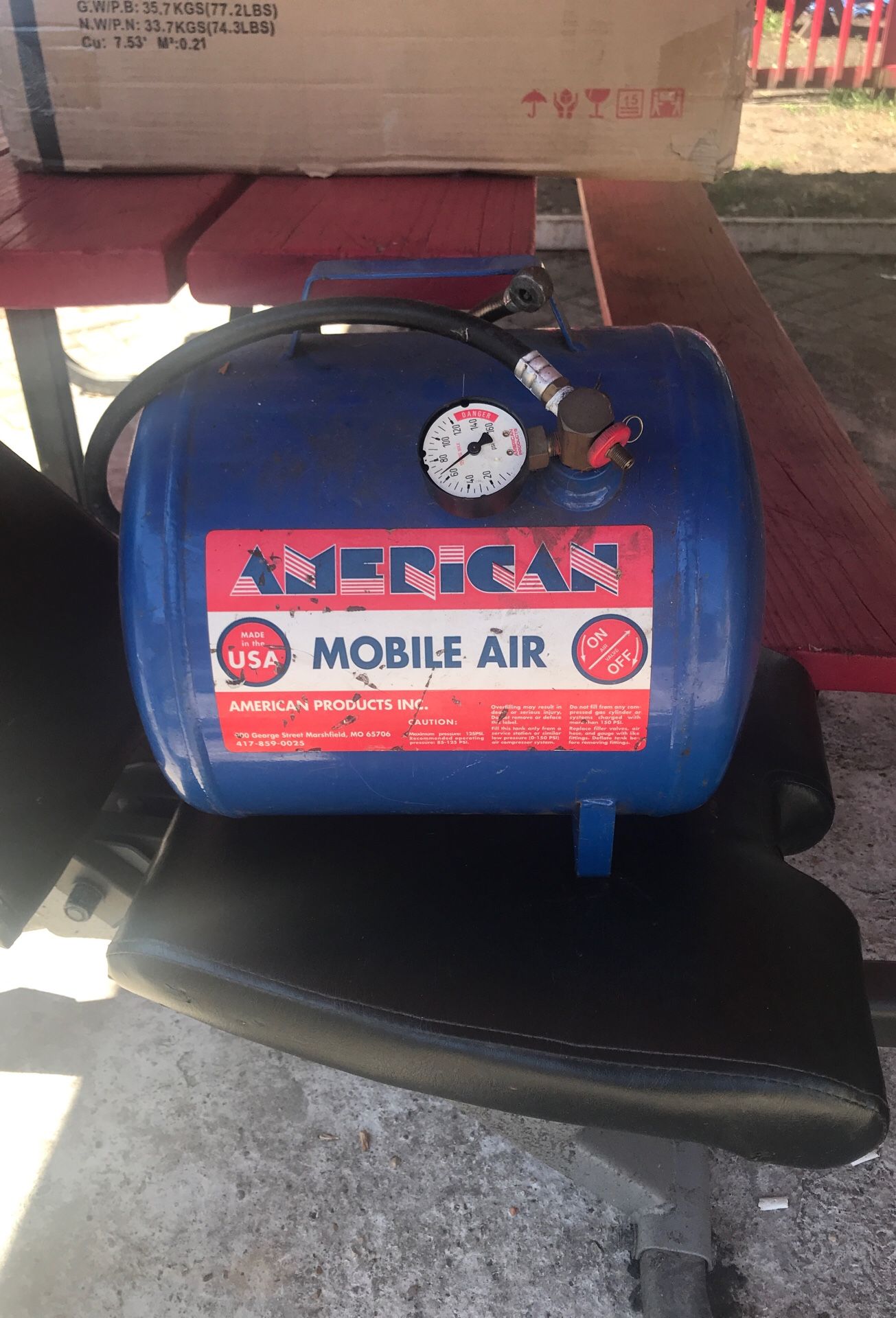 Mobile air tank