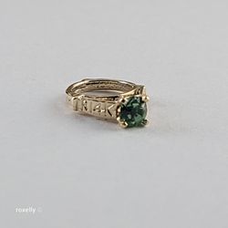 14K Tiny Yellow Gold Green Cubic Zirconia Ring Pendant - Solid Gold!/ Colgante en forma de Anillo con 1 Circonita Cúbica! 👌🎁Post Tags: Dije de Oro
