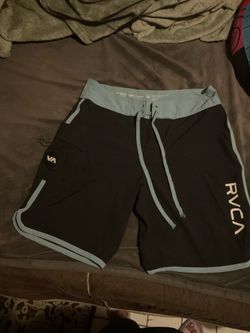Rvca shorts 🩳 mens Size 32