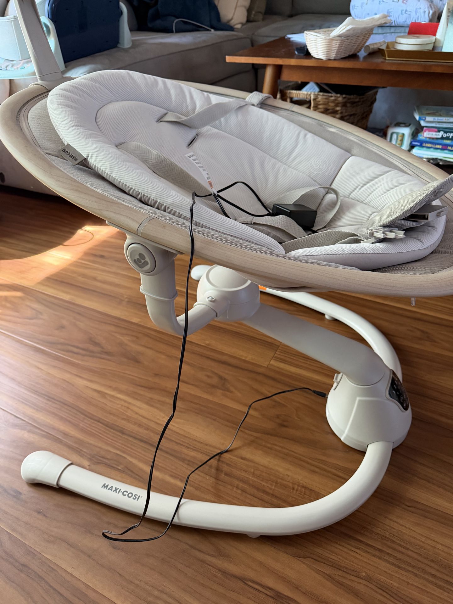 stokke jetkids v2 vs v3 BedBox Travel Bundle on suitcase for children Color:Mojito Bell, Mountain Bike Helmet, 6mm glass eyes