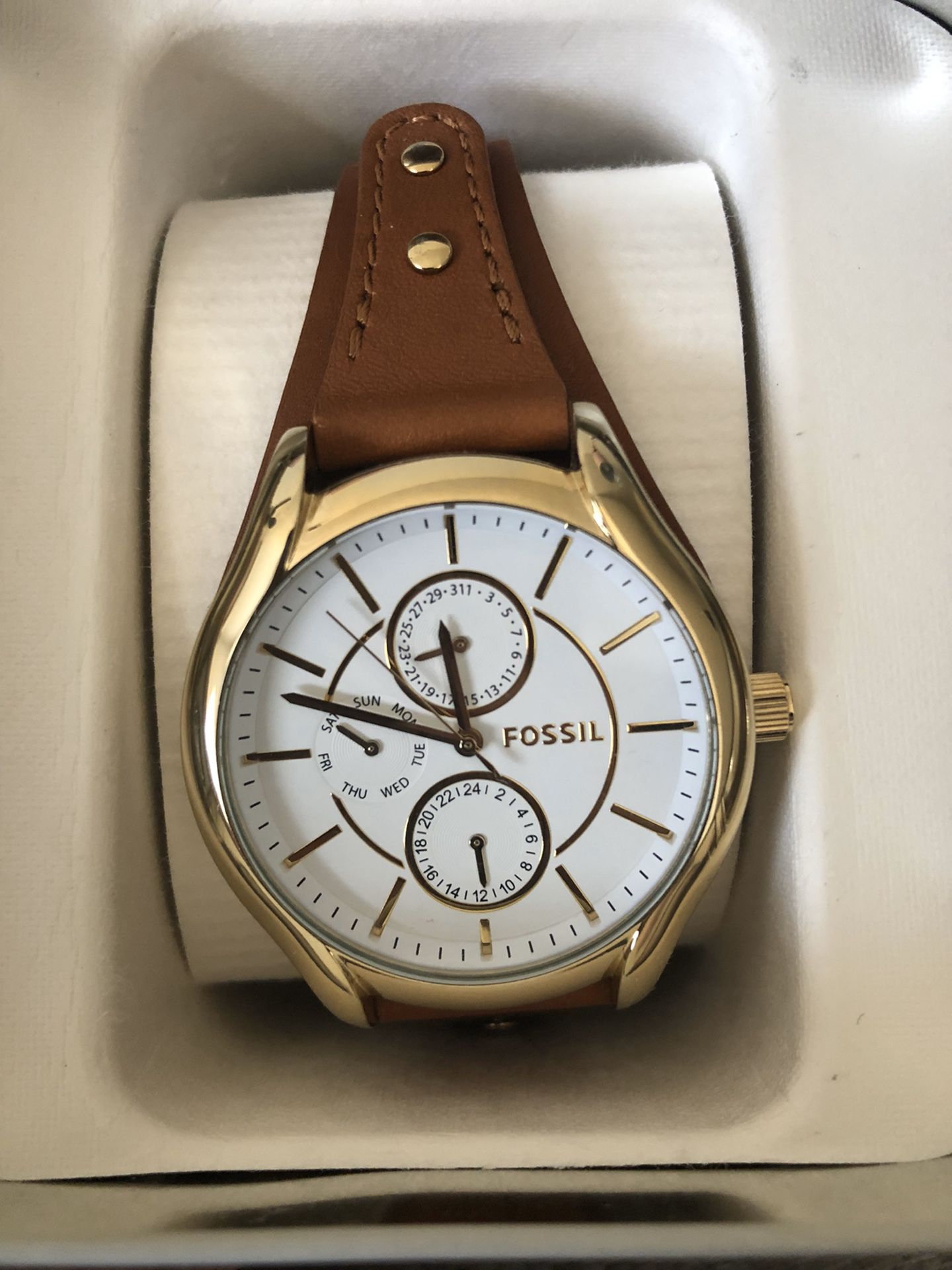 Fossil watch brown color for women pick up for $60