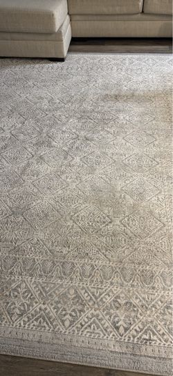 Large Gray Ivory Geometric Area Rug