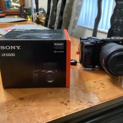 Mint Sony A6600 With 18-135mm F3.5-5.6 Less Than 2200 Shutter Count
