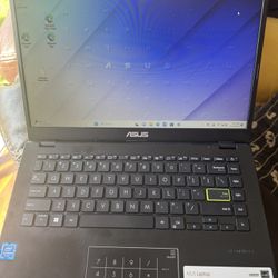 ASUS Laptop