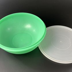 Vintage Jade Tupperware Bowl And Lettuce Keeper Both With Inserts for Sale  in Phoenix, AZ - OfferUp