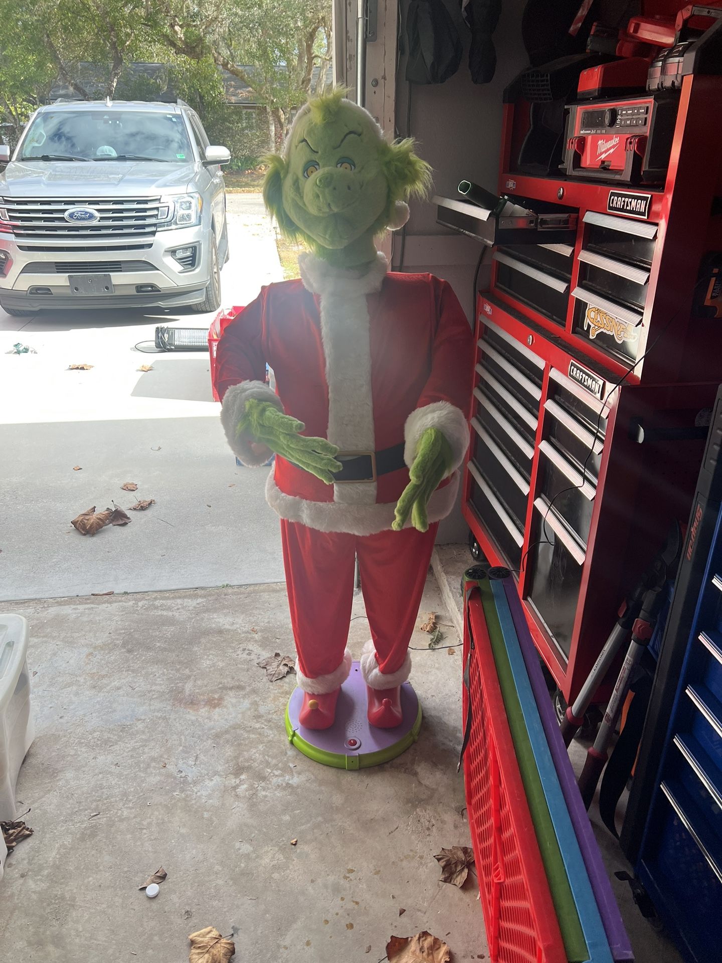 5 Foot Singing Grinch