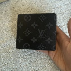luxury wallets 