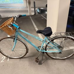 Vintage Schwinn Blue City Bike – 28” Wheels – Excellent Condition – $70 (Firm)