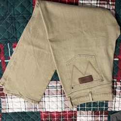 Wrangler, cowboy cut jeans