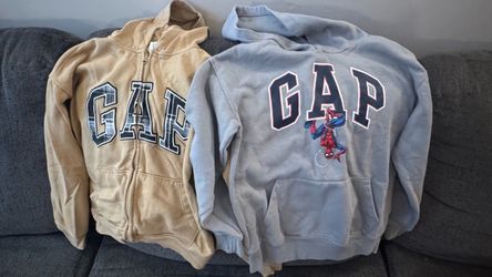 Boys Gap sweaters
