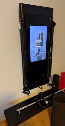 2023 Tonal Home Gym Excellent Condition with Full Accessories - Wilmington, NC