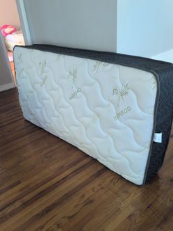 Twin mattress