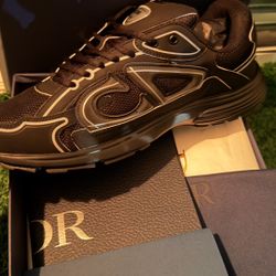 Dior B30 size 45 /w Extra Places And Bags