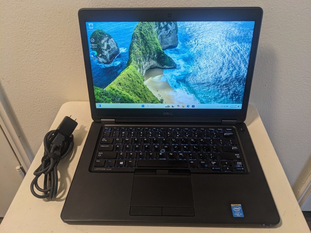 Dell 14.1" 1080p Laptop - Windows 11 Pro, Intel Core i5 3.0 GHz, 8gb RAM, Fast 128 GB SSD, Backlit Keys, Light/Thin/Good Battery! (MSRP $400)