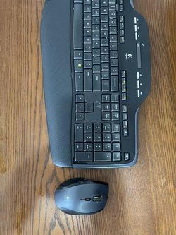 Logitech Wireless keyboard & Mouse