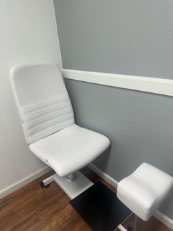 Pedicure chair