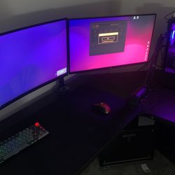 Gaming Pc, (+everything In Picture) Xfx Rx5700, AMD RYZEN 5, 16gb Ddr4 Ram, 800watt PSU, B450 Pro Wi-Fi Mobo