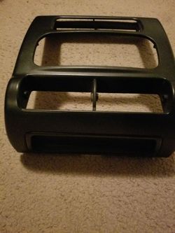 2004 Jeep wrangler centre console.