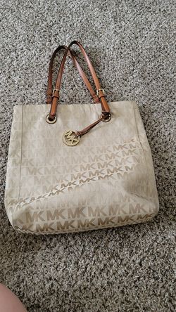 Michael Kors purse