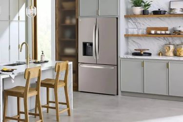 🚨 LG 26 cu ft Counter-Depth French Door Fridge – Built-In Look at HALF THE PRICE! 🧊❄️