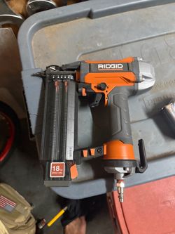 Finish nail gun