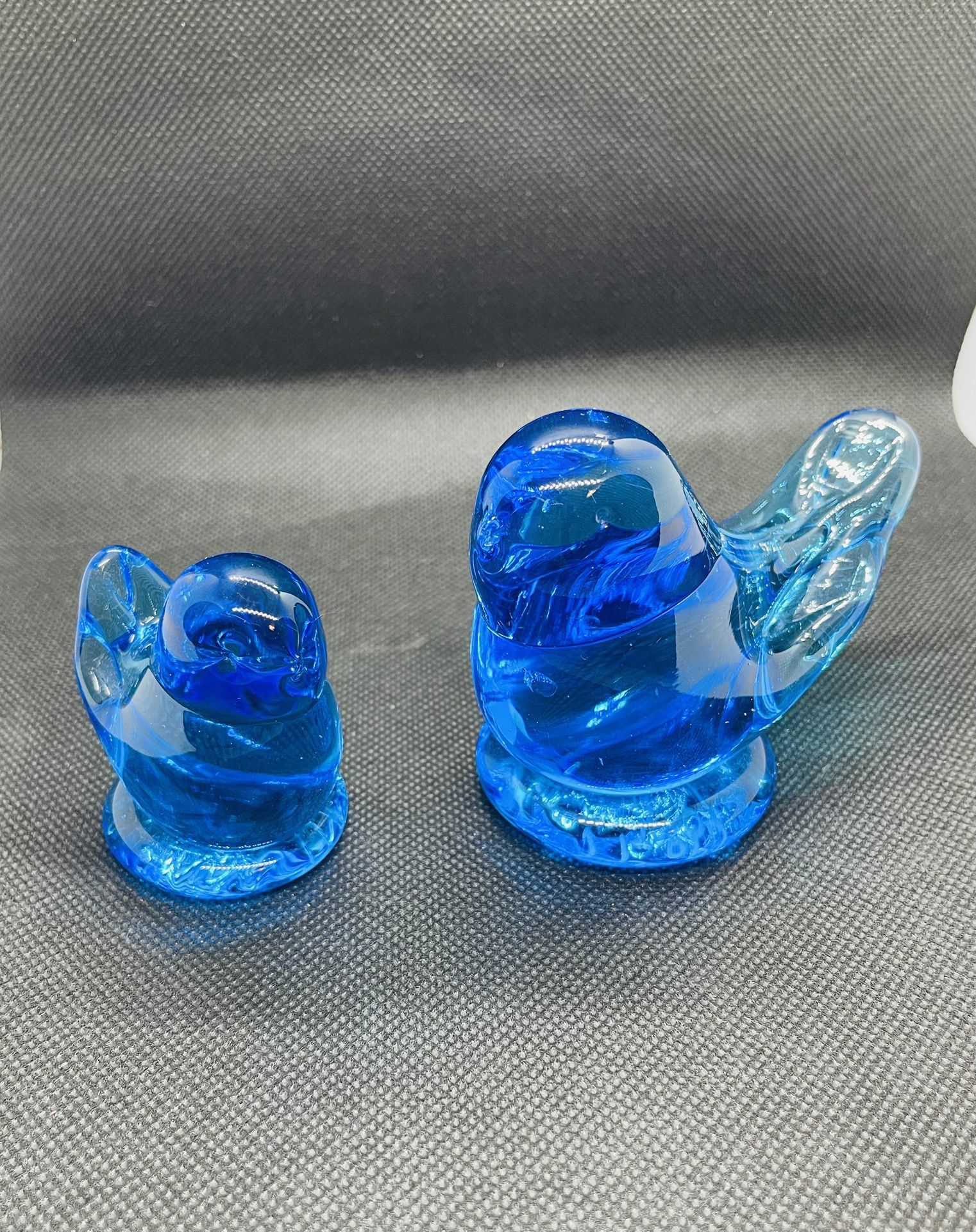 Vintage Bluebirds Of Happiness Glass Figurines In Stunning Blue