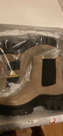 Guess boots