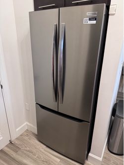 20 Cu. Ft. Standard-Depth French Door Refrigerator