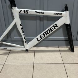 leader 735 frame set (trades /cash)