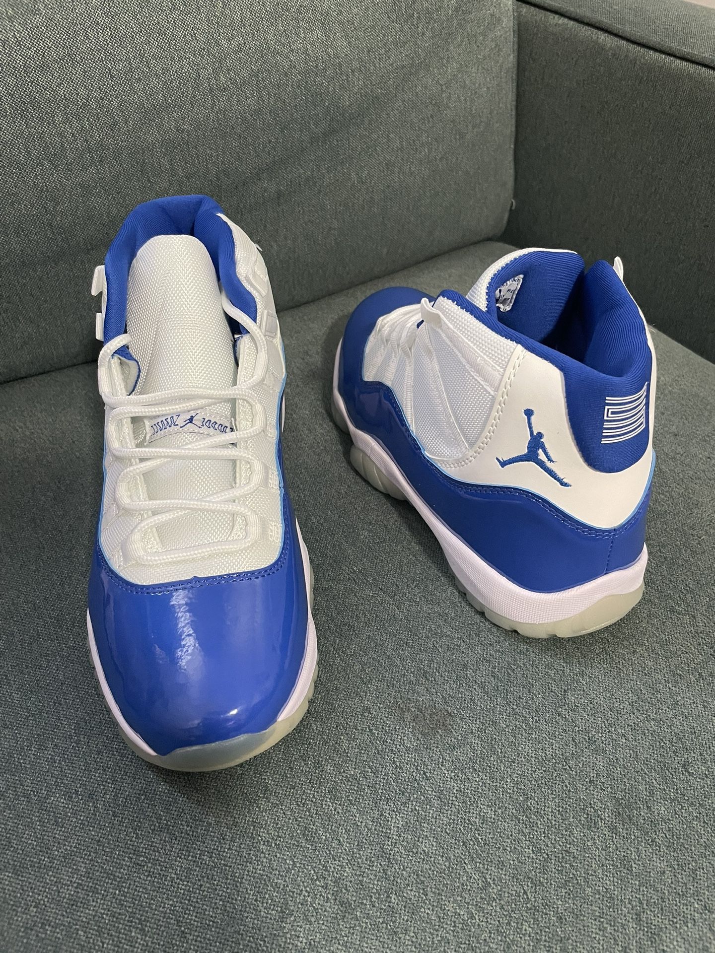 JORDAN 11 RETRO MENS SIZE 10 π―π₯π₯π₯
