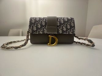 Crossbody D I O R bag