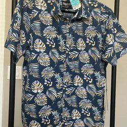 Men’s shirts L $35