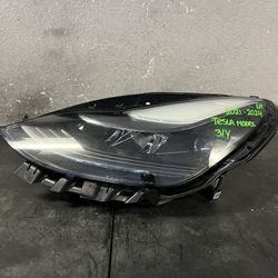 2021-2022-2023-2024 TESLA MODEL 3/Y LEFT HEADLIGHT OEM USED