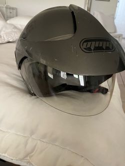 Motorcycle helmet
