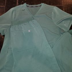 Green "Fabletics" Scrubs set