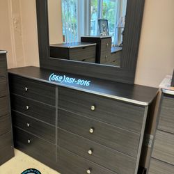 Complete Grey 8 Drawer Wood Dresser And Mirror Assembled 