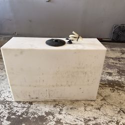 Slim 100  gallon water tank