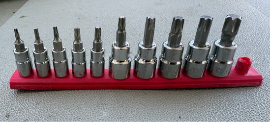 Husky Torx Bit Socket Set T10–T55 w/ Socket Rail – 10 Piece