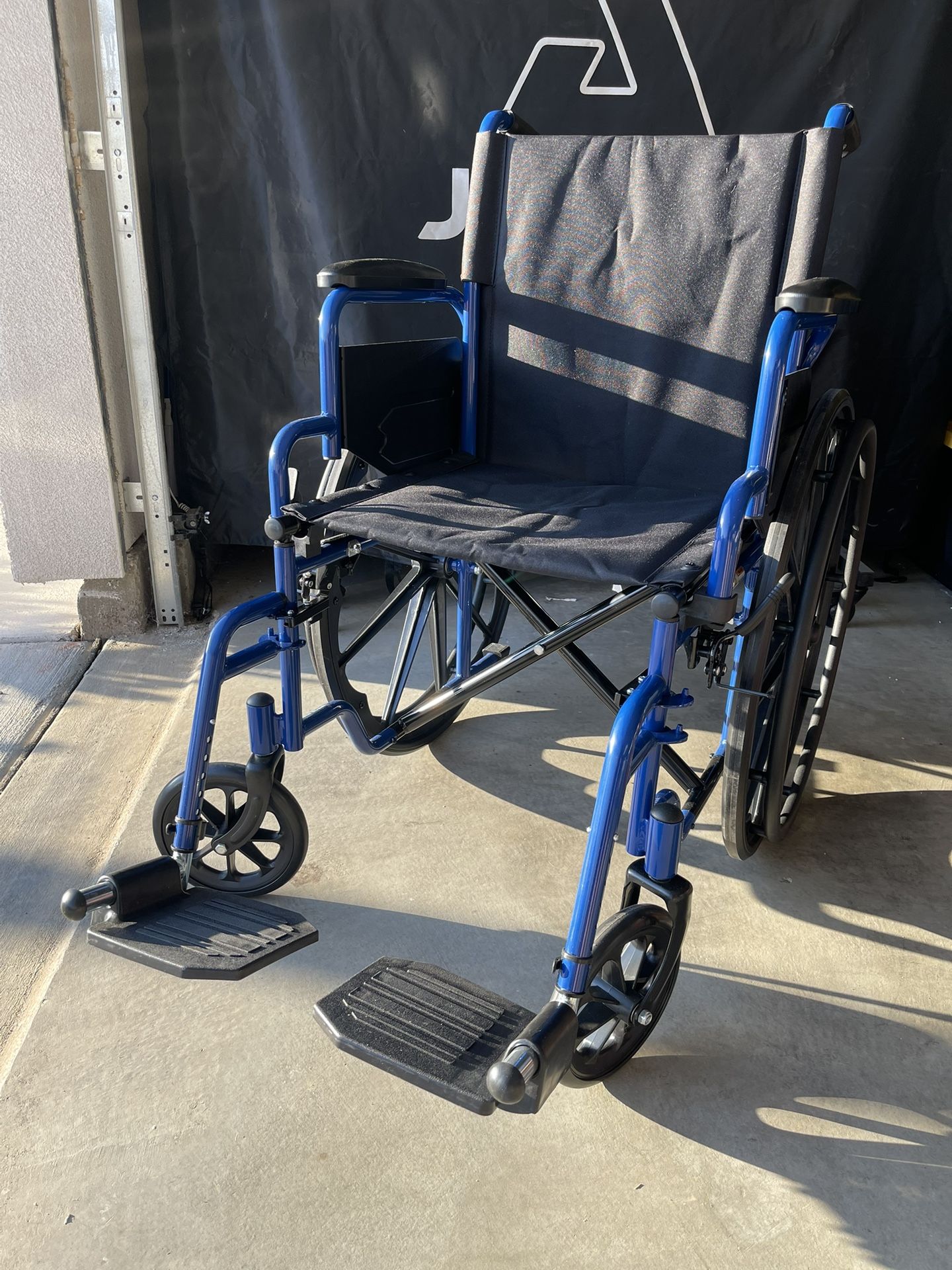 Drive Medical Blue Streak Wheelchair with Flip Back Desk Arms, Swing Away Footrests , 18" Seat Brand New Condition