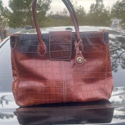 Dooney & Bourke Bag