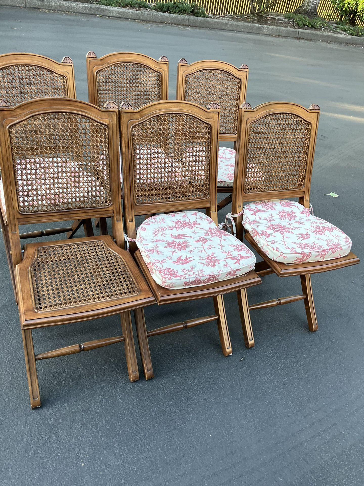 6 Ballard Design Woven/Rattan Folding Chairs W/Removable Cushions(See & Click On Pictures). Still In Good Condition And Useable(Missing 1 Pillow)