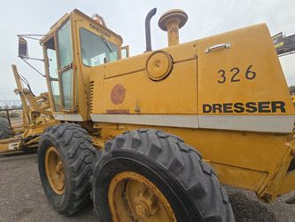 92 dresser road grader