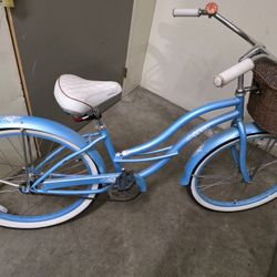 Schwinn Beach Cruiser 