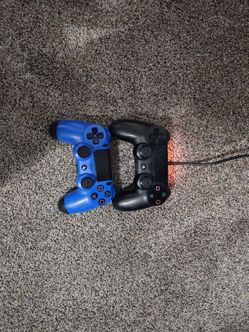 PS4 DualShock 4 Controllers – Blue and Black