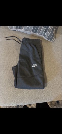 size medium Nike Gray Fleece Sweatpants size medium